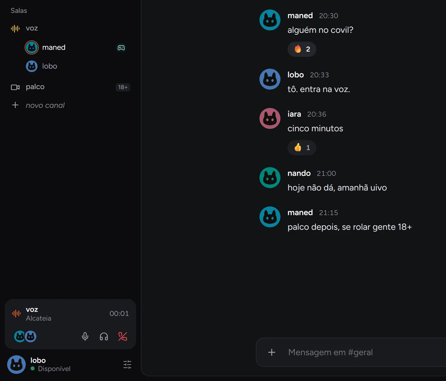 Lendo o canal geral durante uma call: o card da call no pé da lista, com mic, fone e sair, e o maned falando, com o anel laranja.